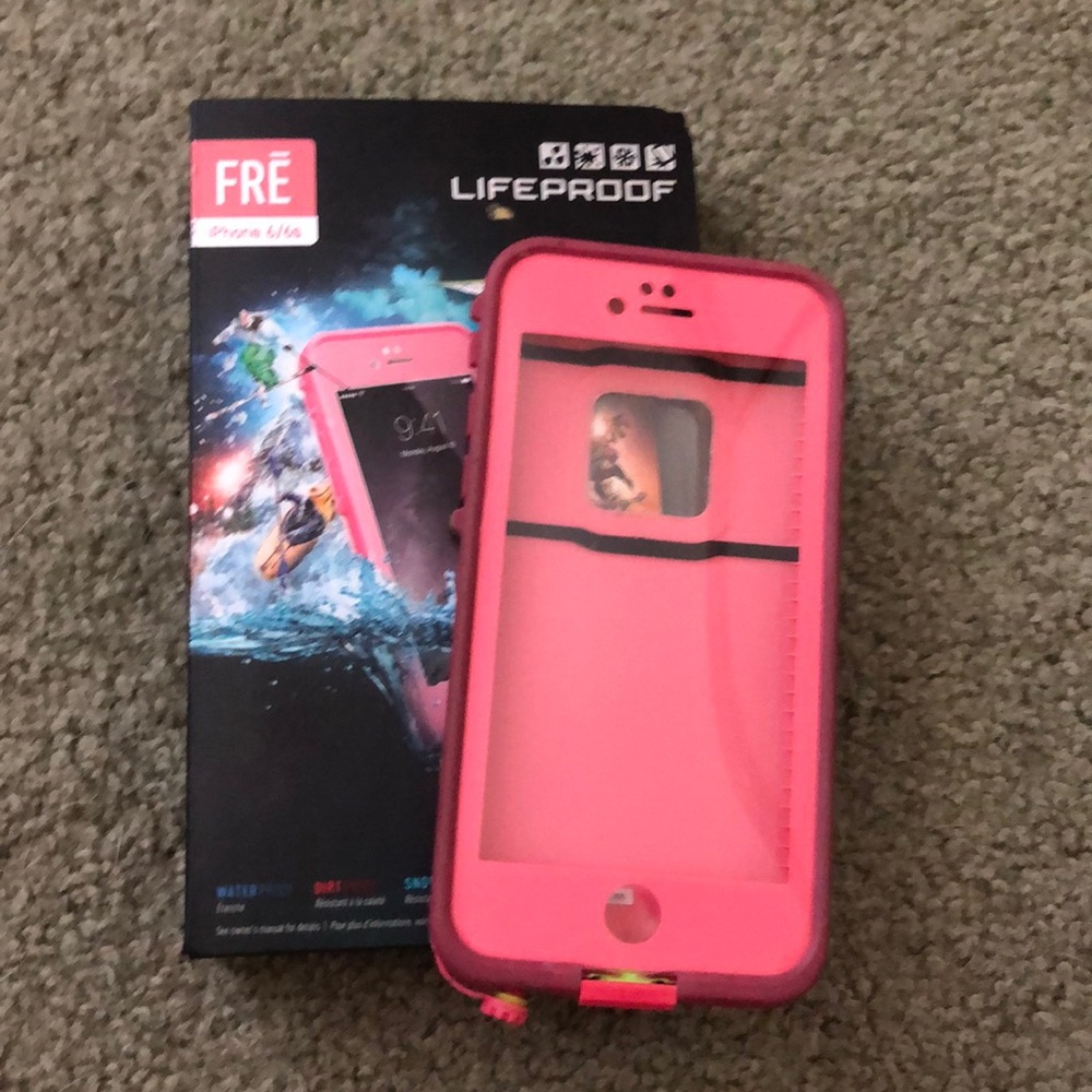 iPhone 6s life proof phone case